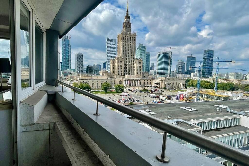 Sawa Apartment 2Xmetro Wifi 500 Mbs 50'Tv Netflix Hbo Appletv+ Warsaw Exterior photo