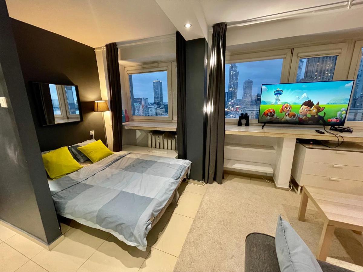 Sawa Apartment 2Xmetro Wifi 500 Mbs 50'Tv Netflix Hbo Appletv+ Warsaw Exterior photo