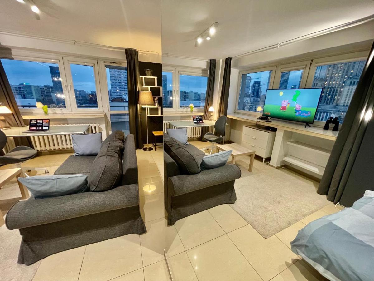 Sawa Apartment 2Xmetro Wifi 500 Mbs 50'Tv Netflix Hbo Appletv+ Warsaw Exterior photo